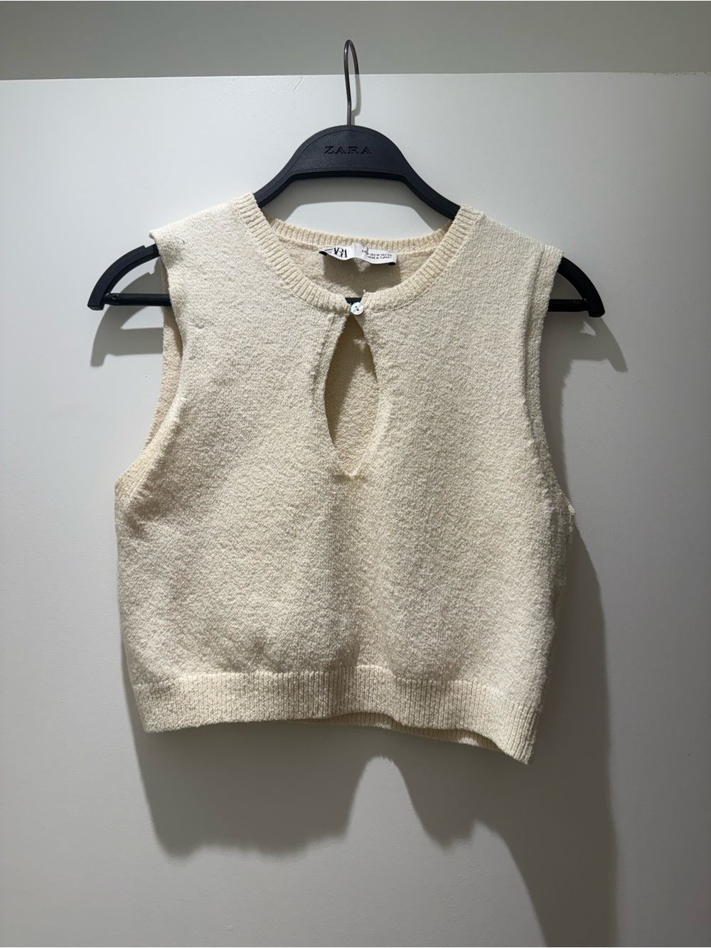 Zara Cream Textured Sleeveless Knit Tank with Keyhole